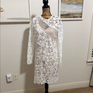 Elegant White Lace Dress